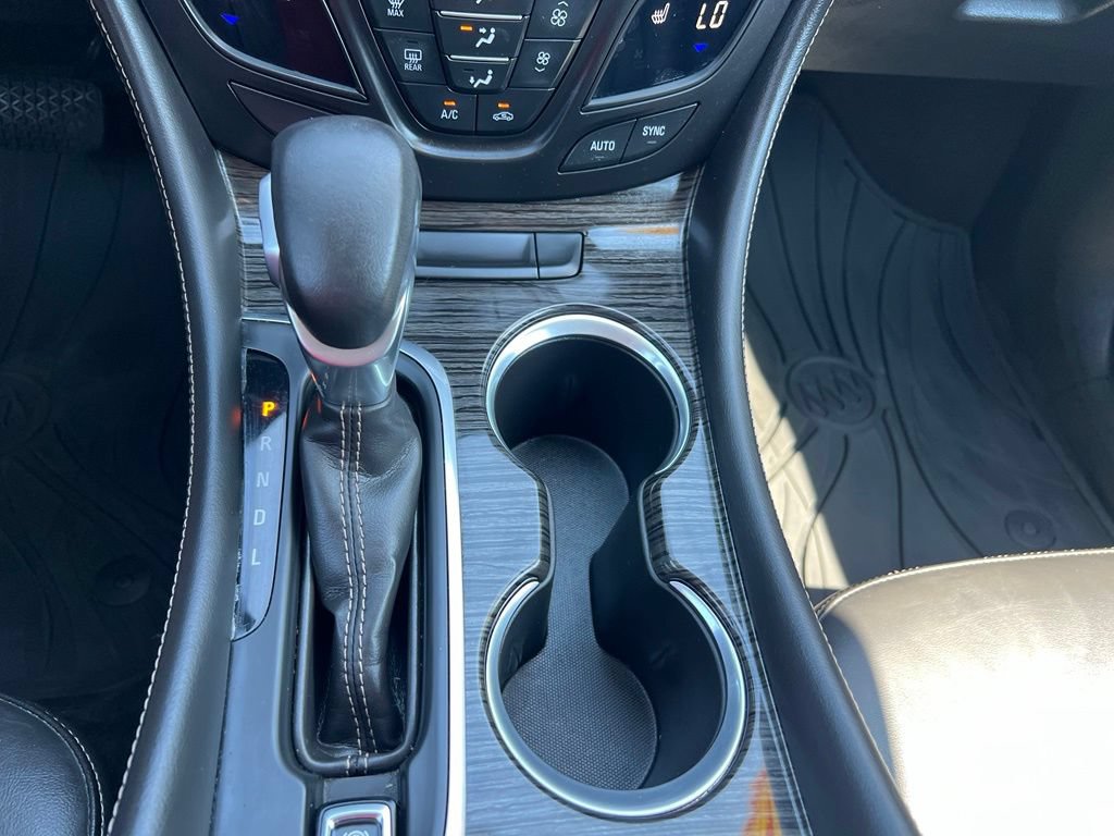 Used 2018 Buick Envision Premium AWD/4WD image 33