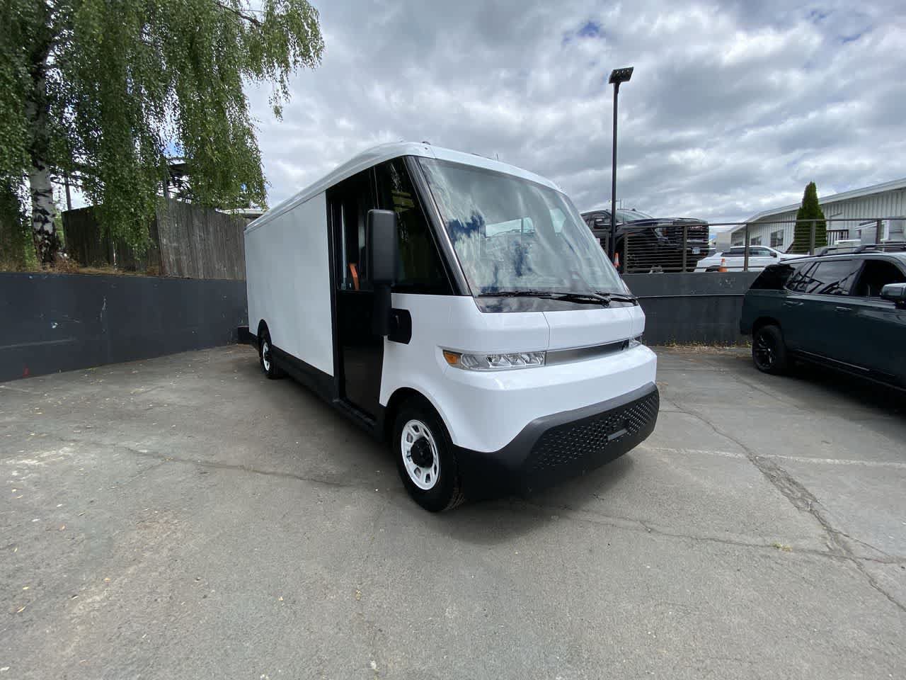 Used 2023 Chevrolet Brightdrop 600 w/ Active Safety Package 2 AWD/4WD image 8