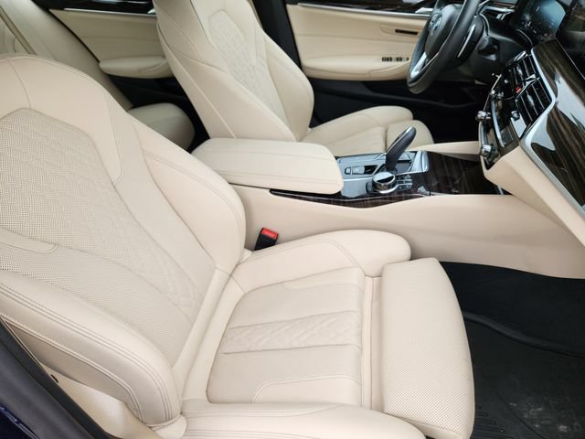 Used 2022 BMW 530i xDrive w/ Executive Package AWD/4WD image 17
