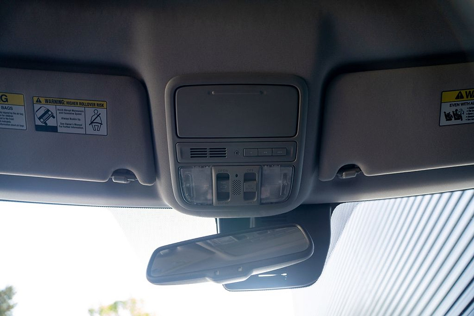 Used 2016 Honda Pilot Touring image 10