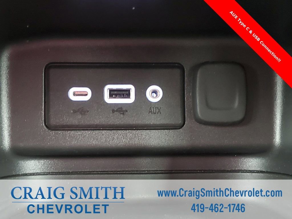 Used 2023 Chevrolet Equinox LT w/ LPO, Floor Liner Package image 5