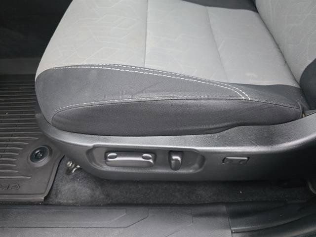 Used 2022 Toyota Tacoma TRD Off-Road image 15