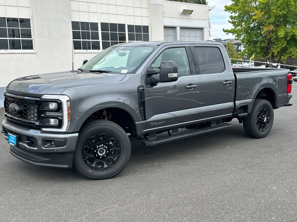 New 2026 Ford F250 Lariat w/ Black Appearance Package