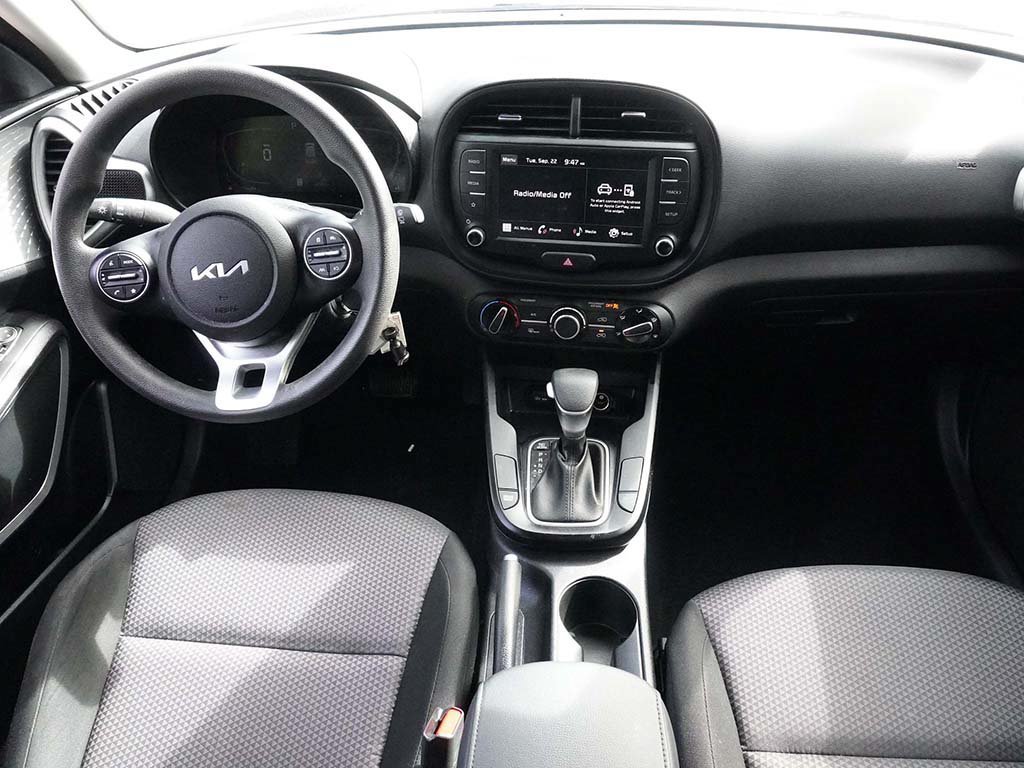 Used 2024 Kia Soul LX w/ Option Group 015 FWD image 34