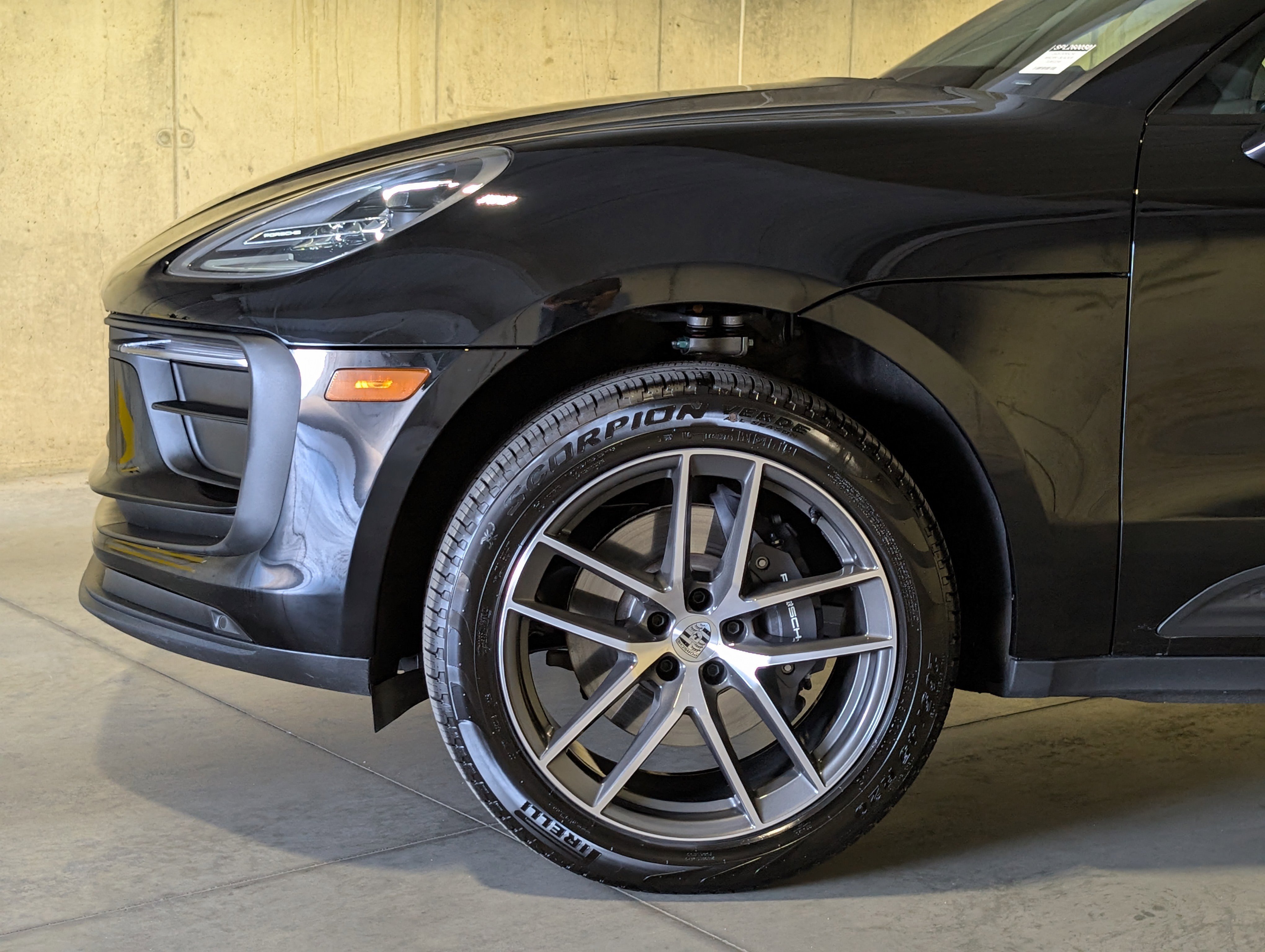 Certified 2026 Porsche Macan image 14