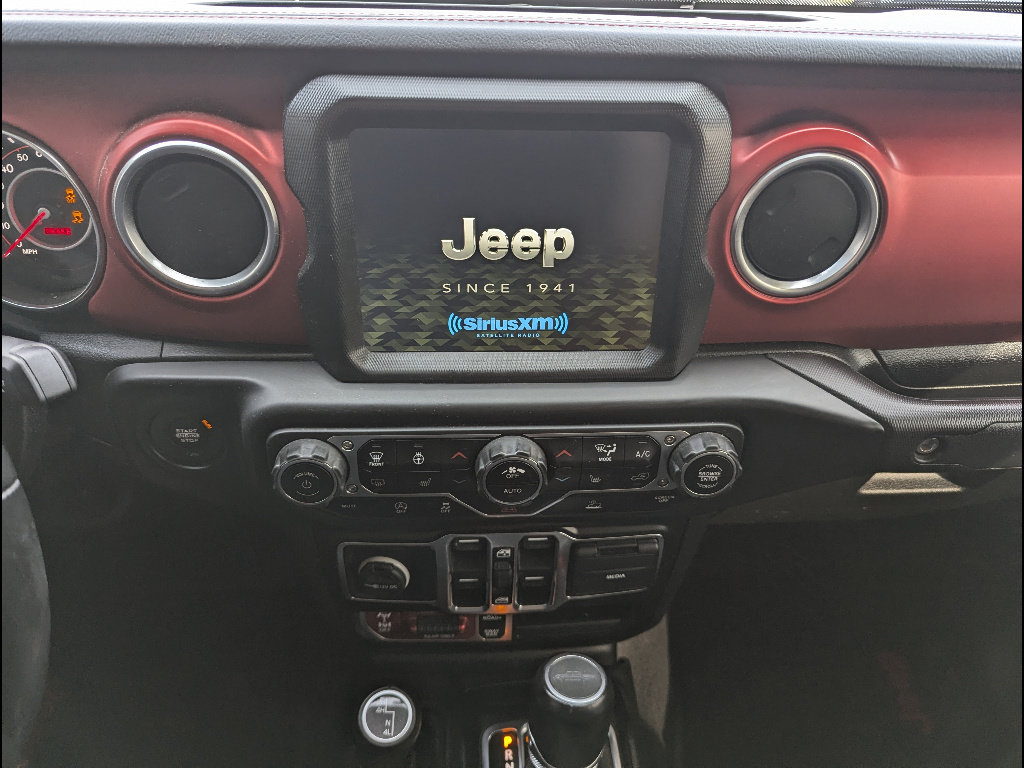 Used 2022 Jeep Gladiator Rubicon w/ LED Lighting Group AWD/4WD image 31