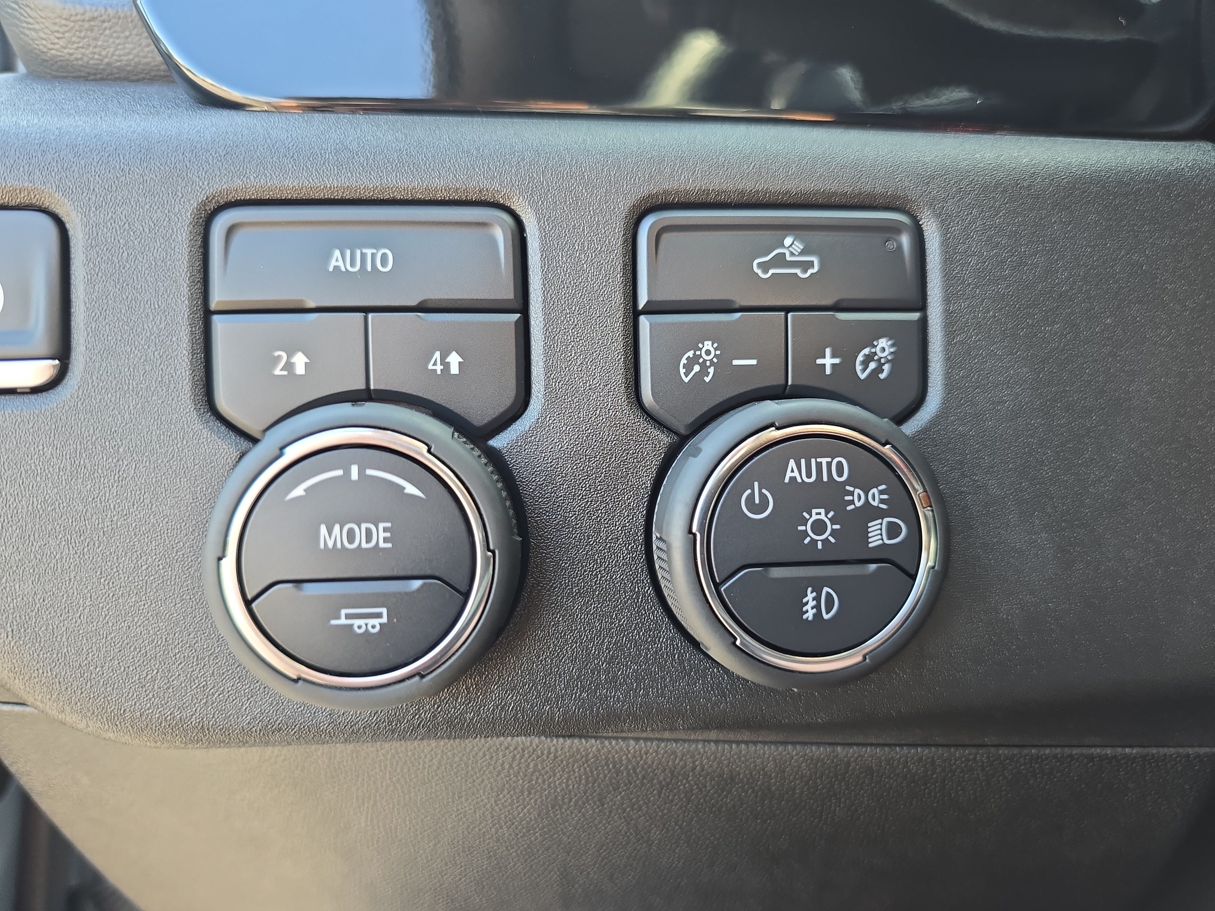 Used 2025 Chevrolet Silverado 1500 RST w/ Rally Edition AWD/4WD image 26