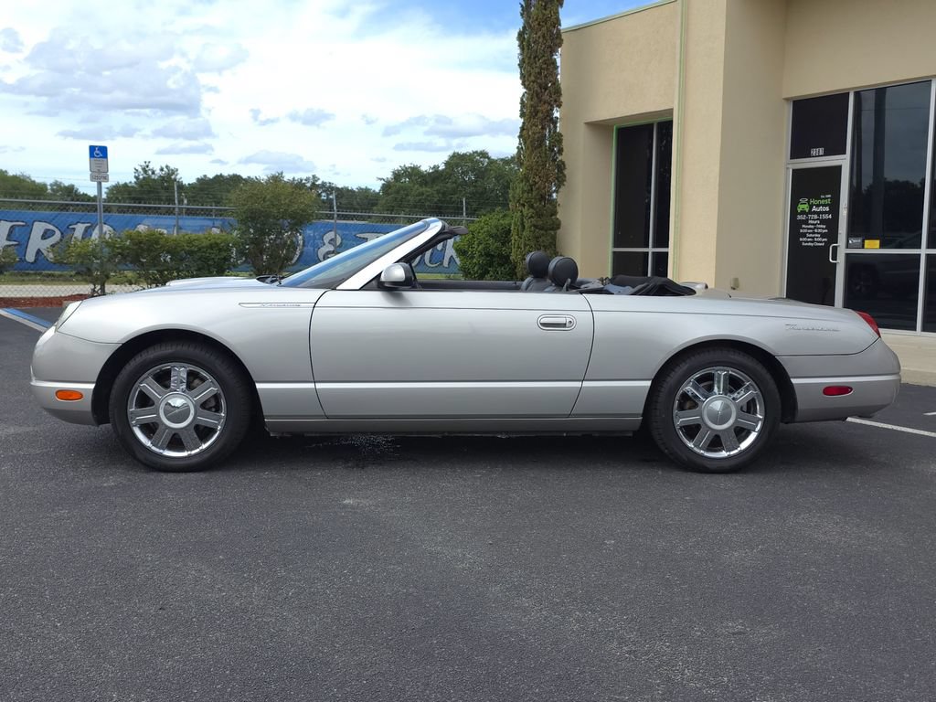 Used 2005 Ford Thunderbird RWD image 9
