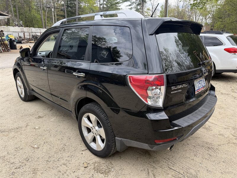 Used 2011 Subaru Forester 2.5XT Touring AWD/4WD image 7