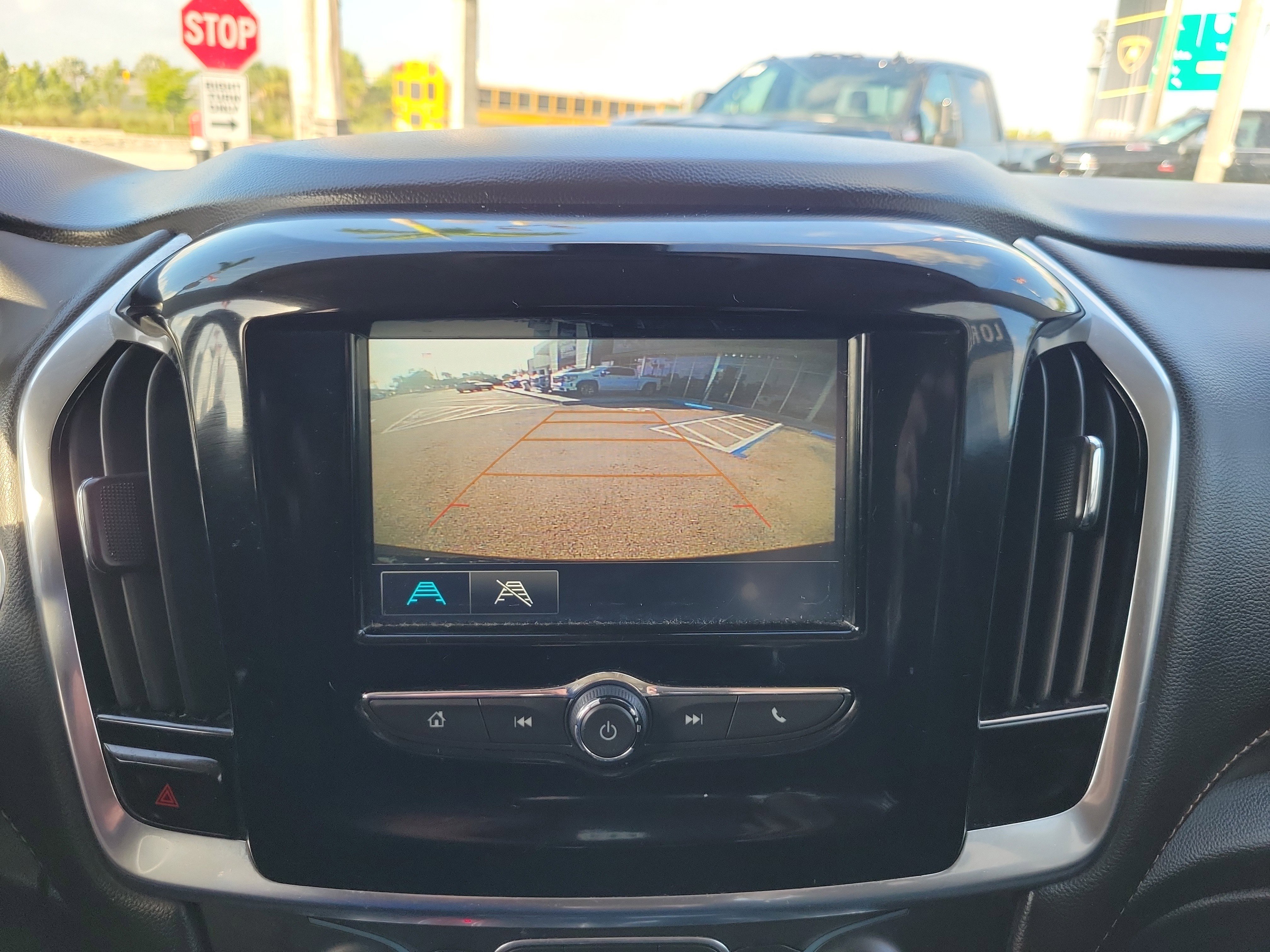 Used 2019 Chevrolet Traverse LS FWD image 10