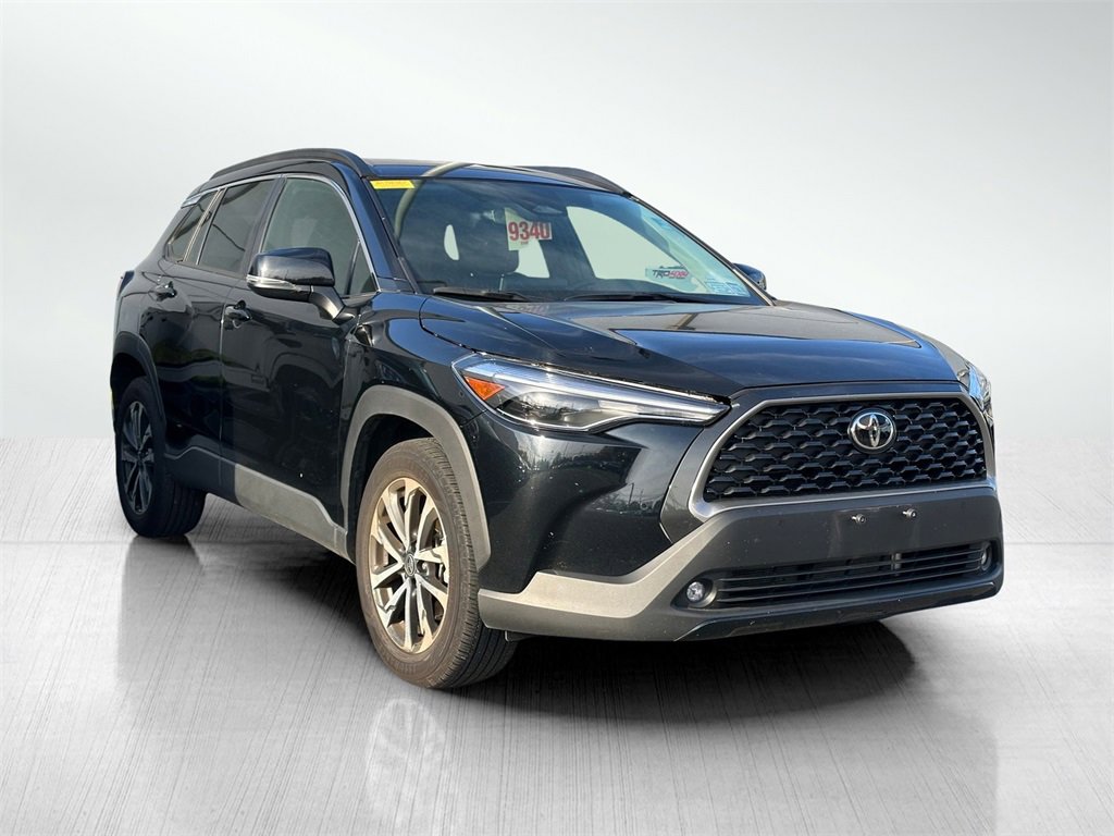 Certified 2025 Toyota Corolla Cross XLE