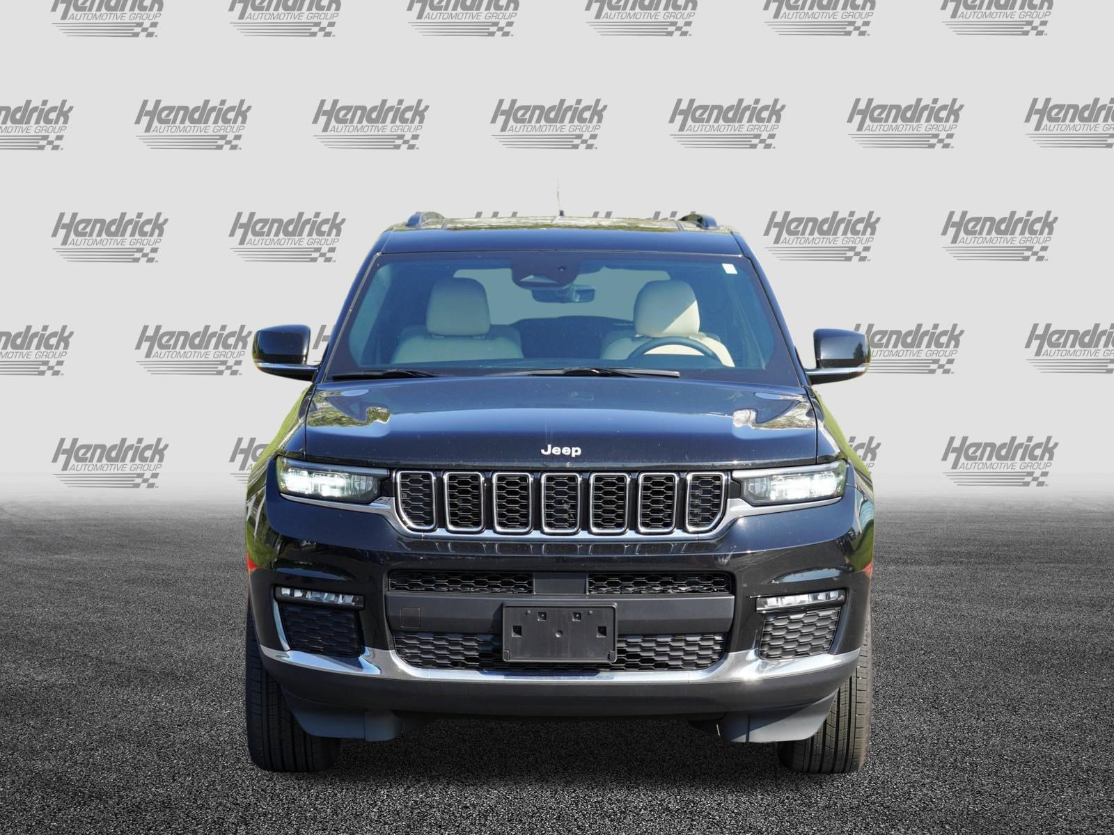 Used 2025 Jeep Grand Cherokee L Limited w/ Trailer Tow Package AWD/4WD image 3