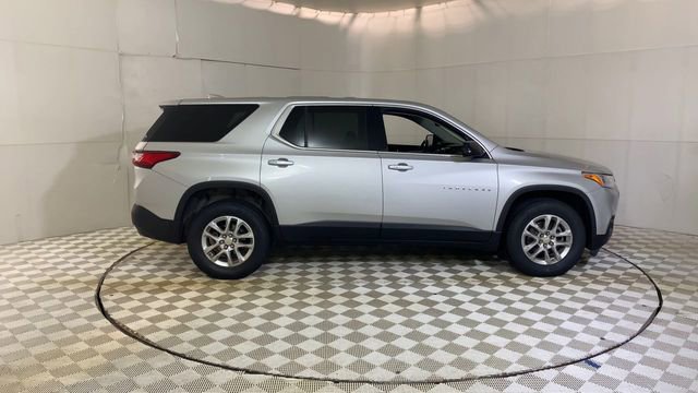 Used 2020 Chevrolet Traverse LS w/ LPO, Floor Liner Package FWD image 9