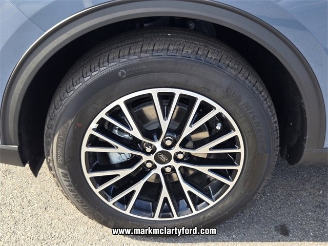 New 2025 Ford Escape Base image 12