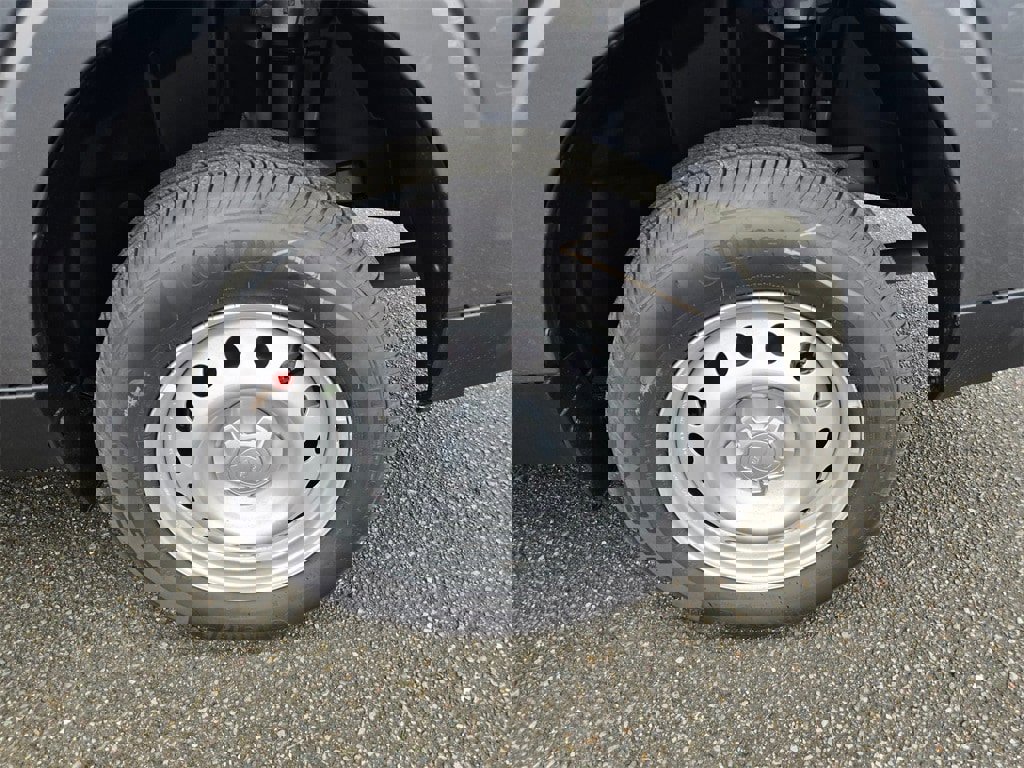 New 2025 Ford Maverick XL w/ 4K Tow Package image 9