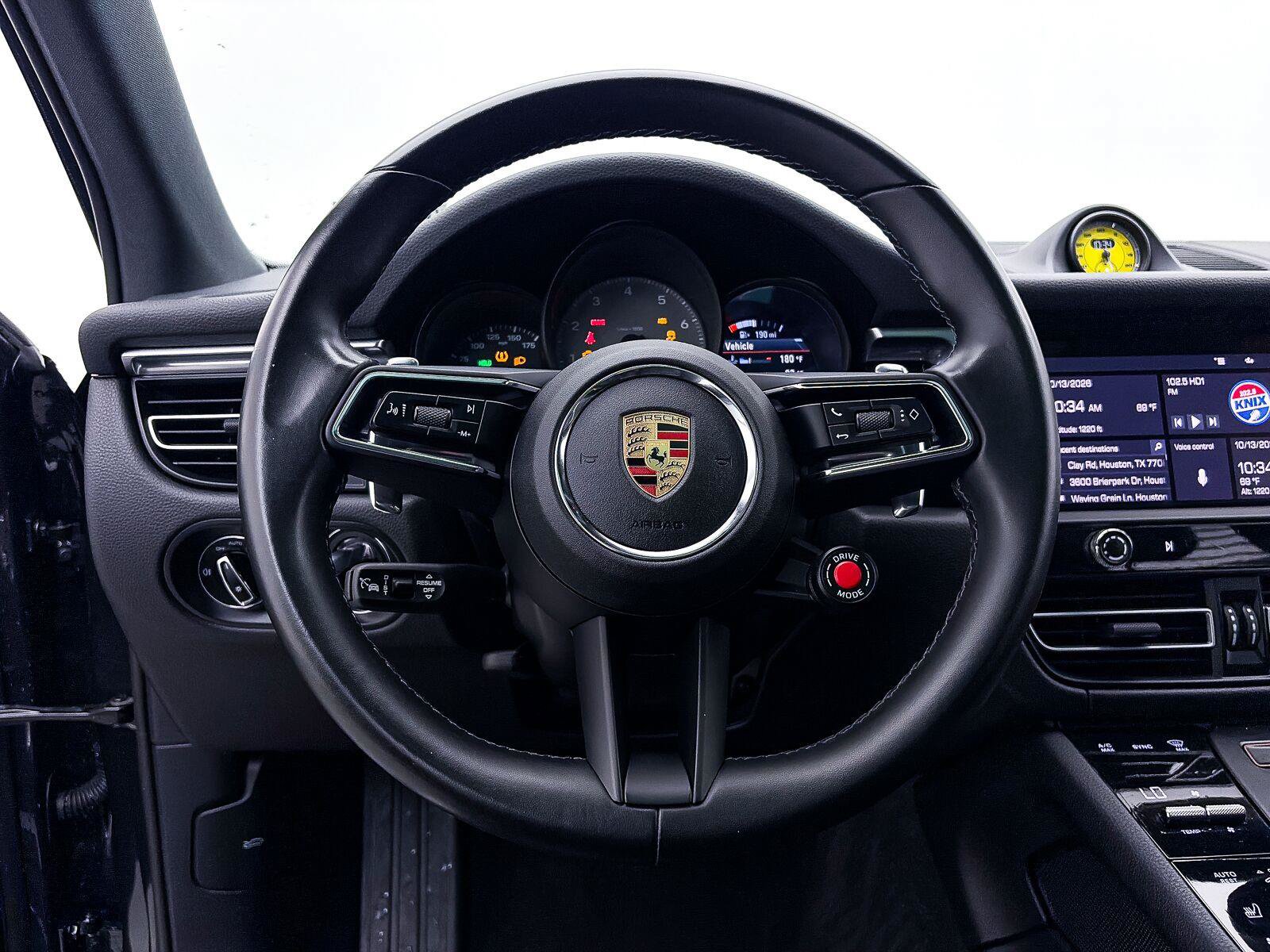 Used 2023 Porsche Macan S AWD/4WD image 37