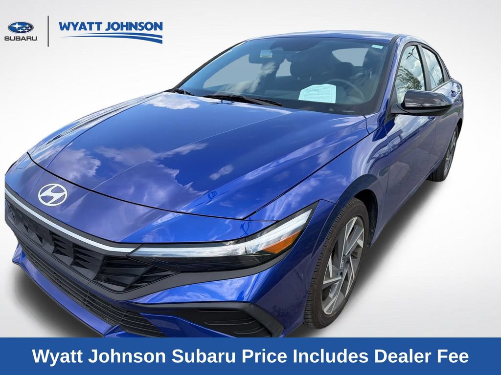 Used 2025 Hyundai Elantra Sport FWD image 1