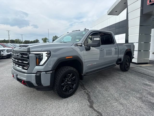 Used 2025 GMC Sierra 2500 AT4 w/ AT4 Premium Plus Package AWD/4WD image 3