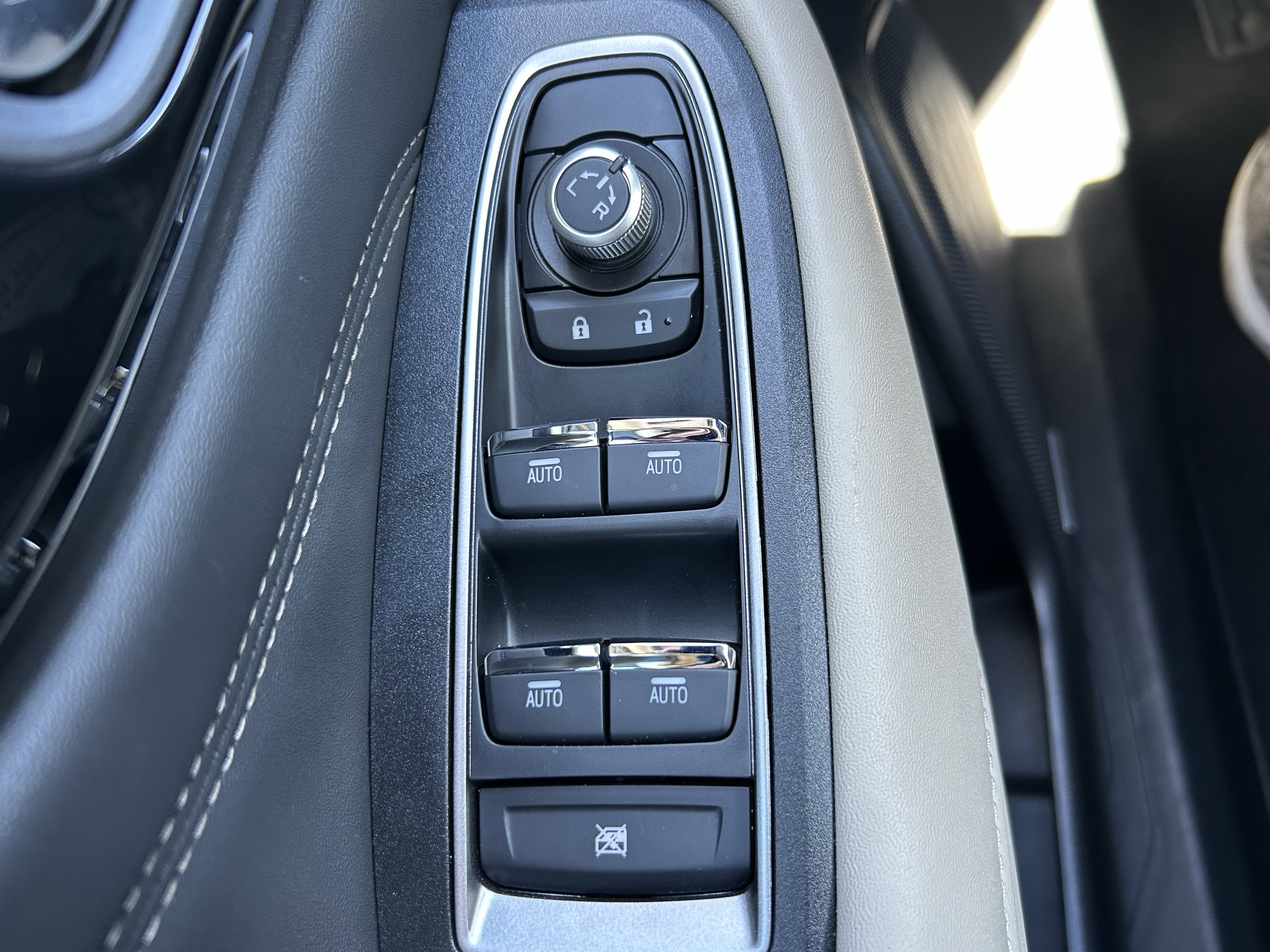 Certified 2025 Subaru Outback Limited w/ Popular Package #2 image 14