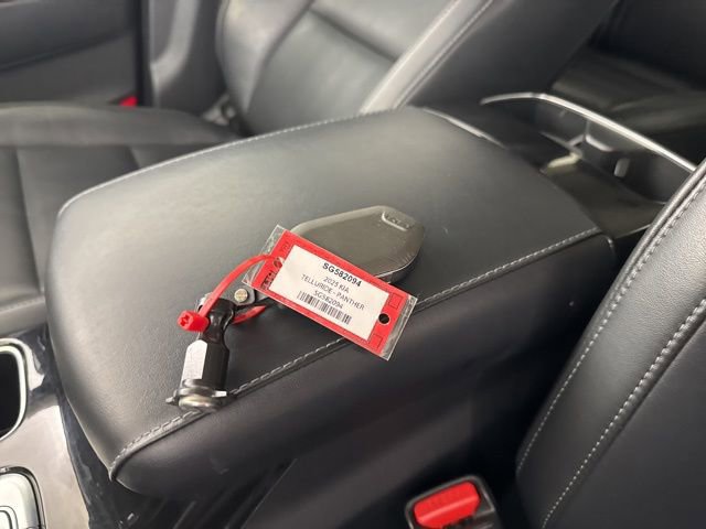 Certified 2025 Kia Telluride S image 31