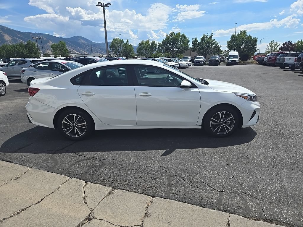 Used 2023 Kia Forte LXS FWD image 4
