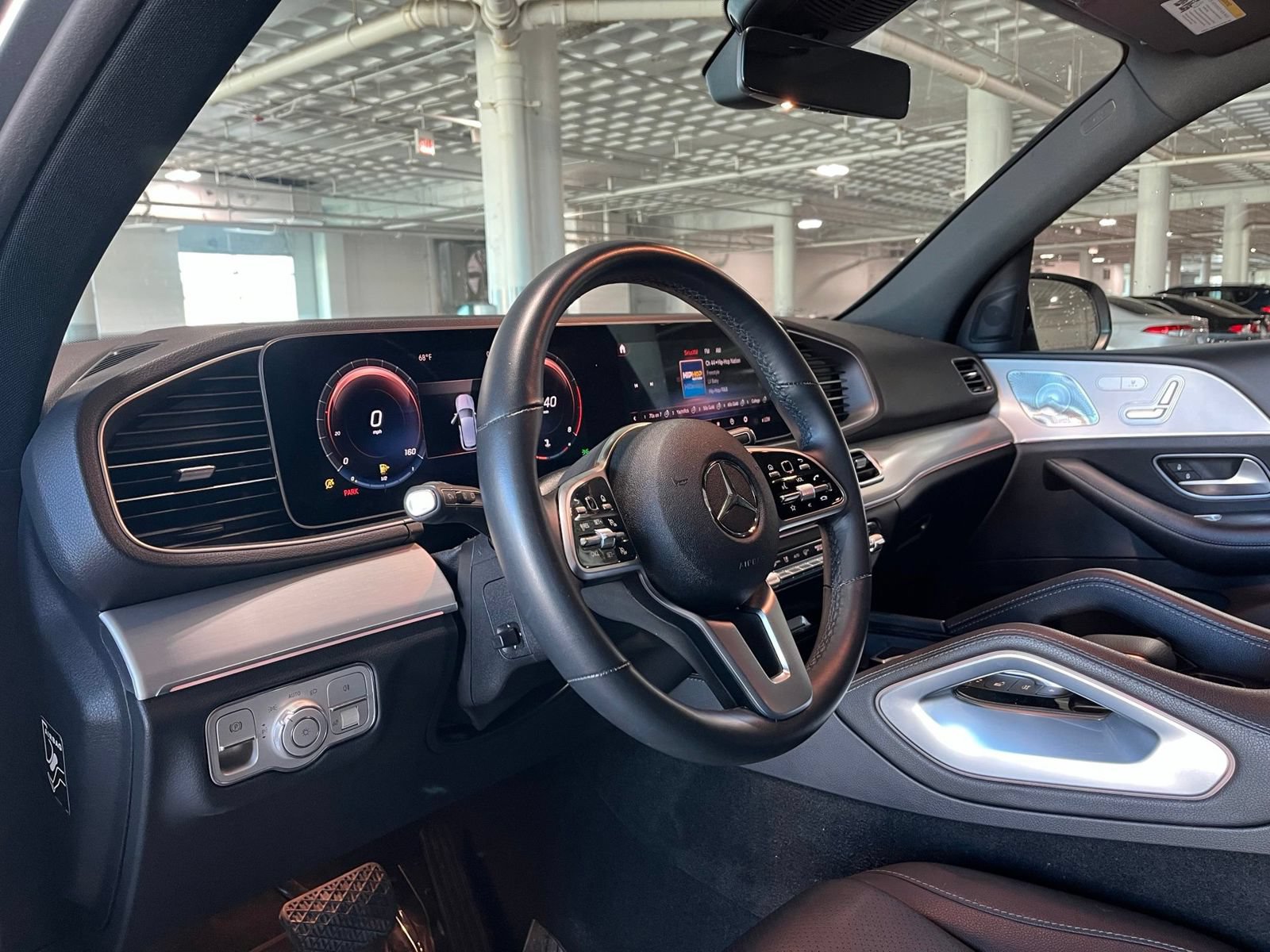 Used 2022 Mercedes-Benz GLE 350 4MATIC w/ Premium Package image 17