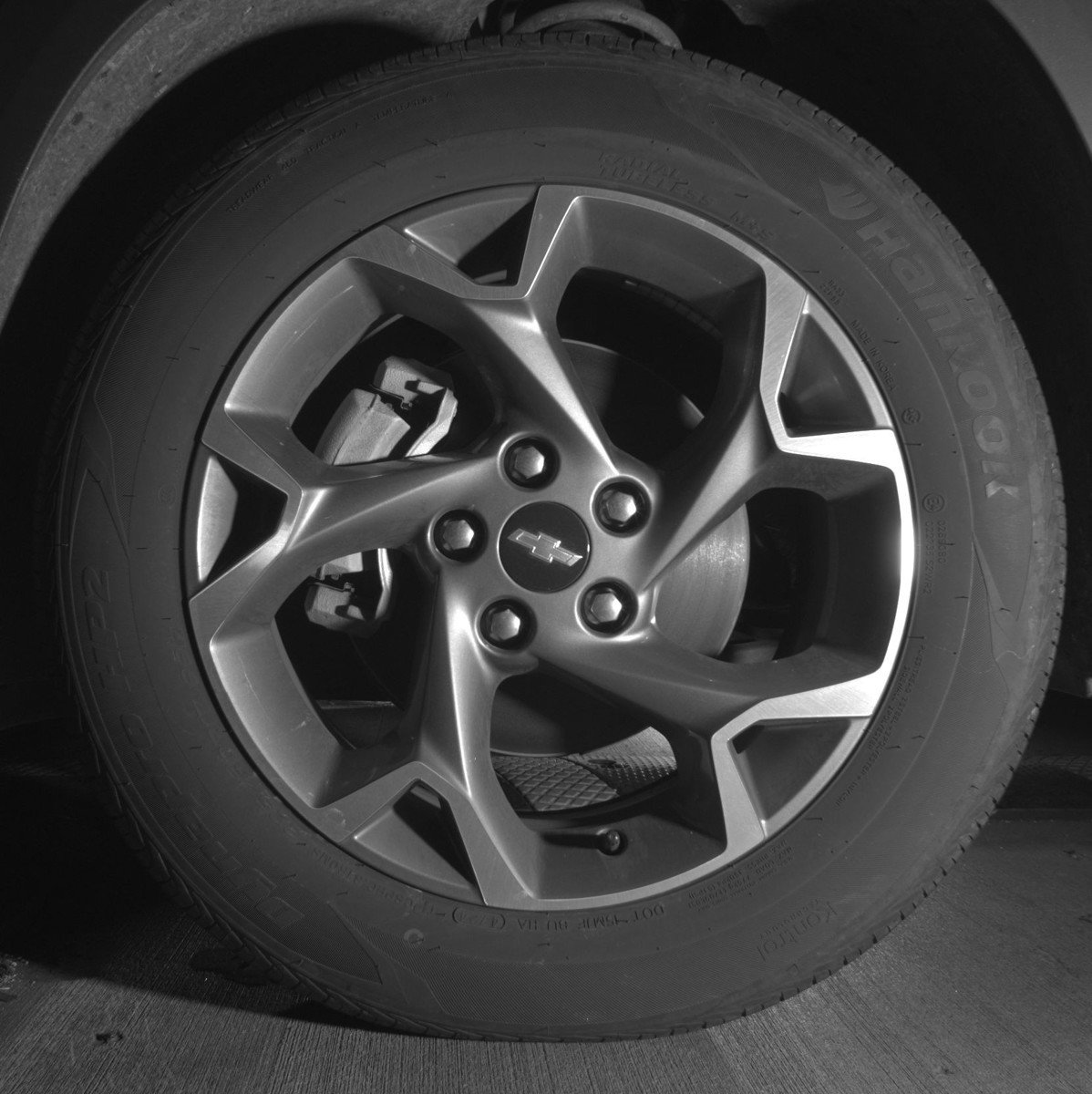 Used 2025 Chevrolet Trax LT FWD image 12