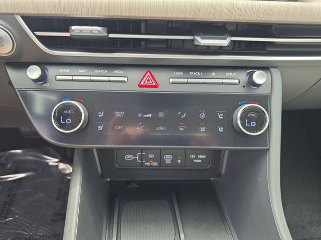 New 2025 Hyundai Sonata Limited image 18