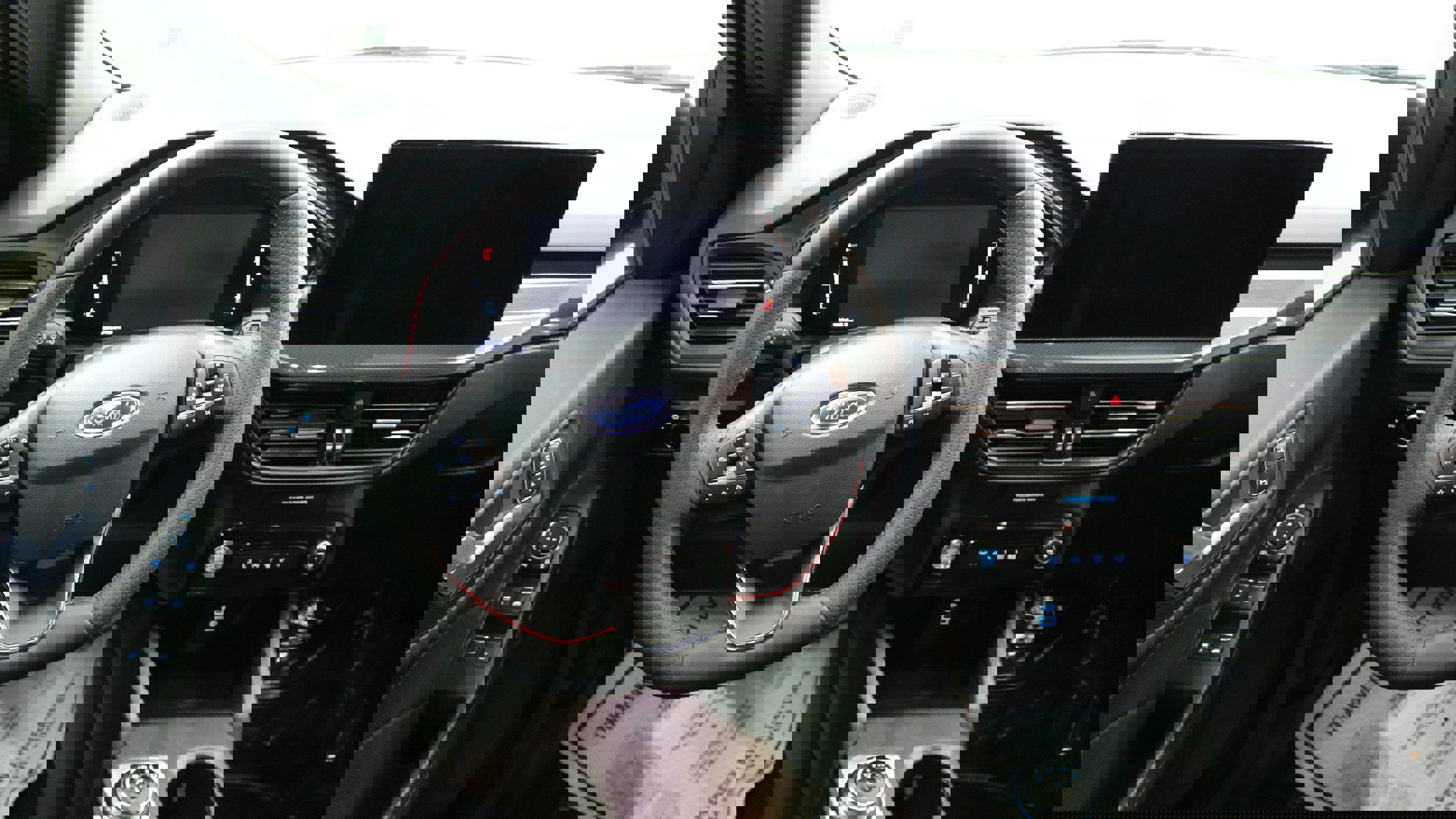 Used 2023 Ford Escape ST-Line w/ Tech Pack #1 image 4