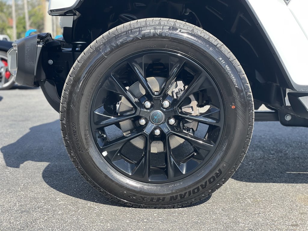 Used 2024 Jeep Wrangler Unlimited Sahara image 39