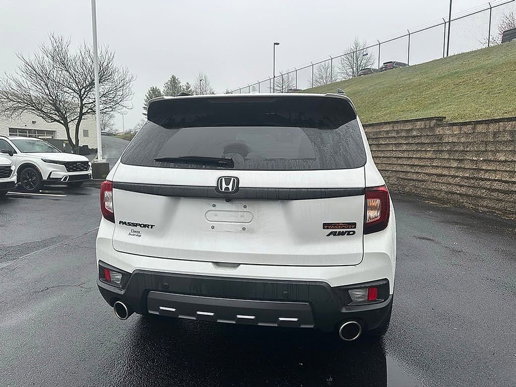 Used 2023 Honda Passport TrailSport image 8