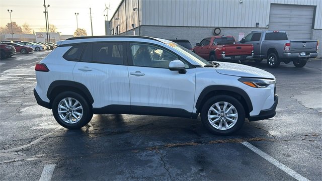 Used 2024 Toyota Corolla Cross LE image 28