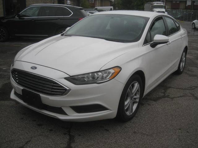 Used 2018 Ford Fusion SE w/ Fusion SE Technology Package image 1