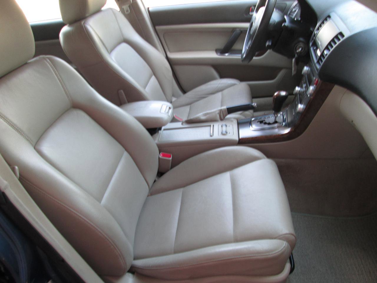 Used 2007 Subaru Outback 2.5i Limited AWD/4WD image 24