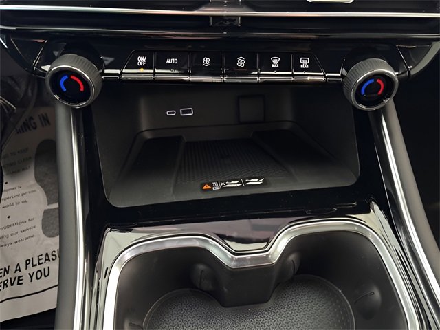 New 2026 Chevrolet Traverse RS image 15