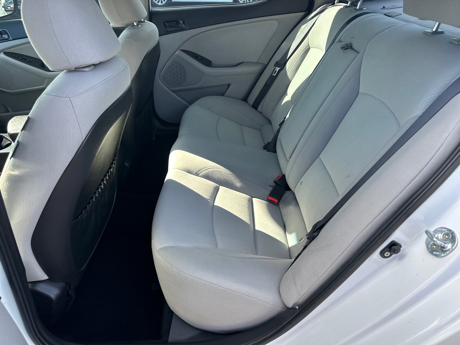 Used 2015 Kia Optima LX image 14