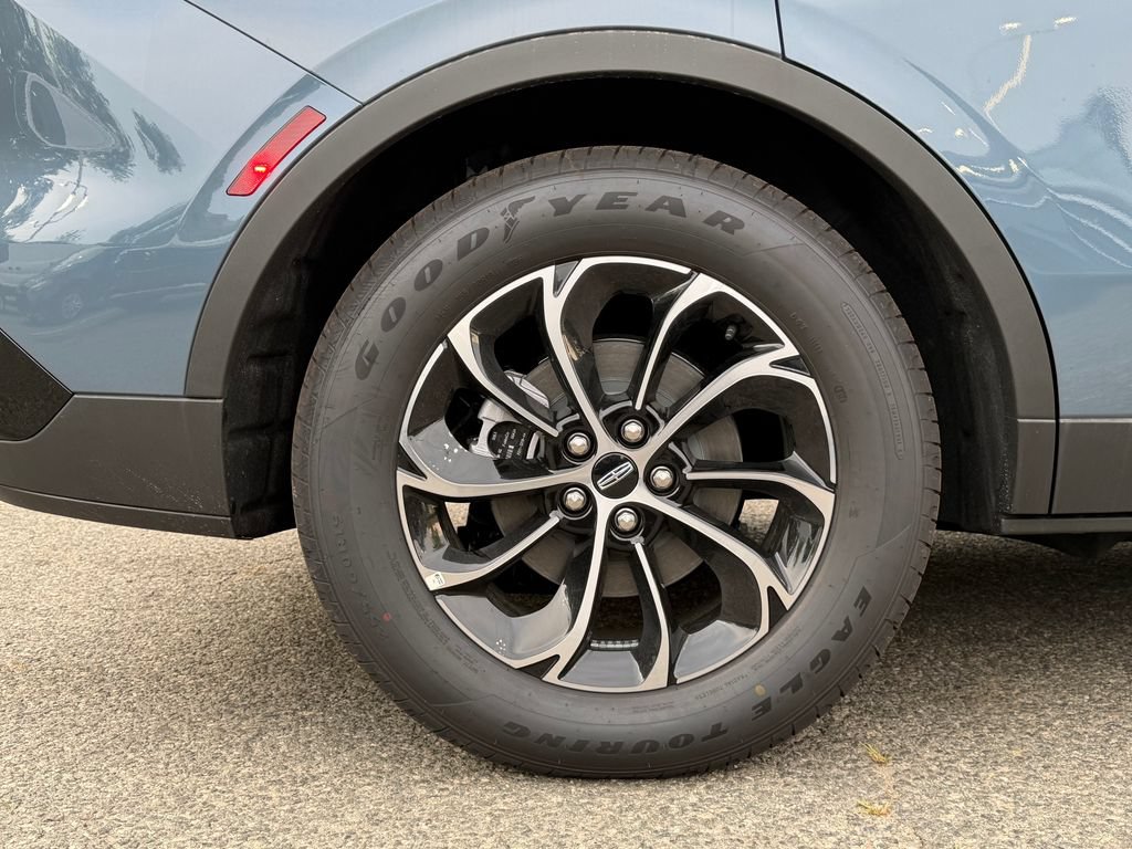 New 2026 Lincoln Nautilus Hybrid AWD/4WD image 6