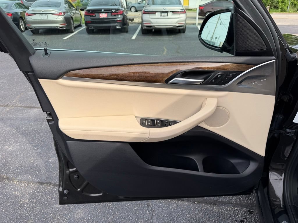 Used 2019 BMW X3 xDrive30i w/ Premium Package AWD/4WD image 10