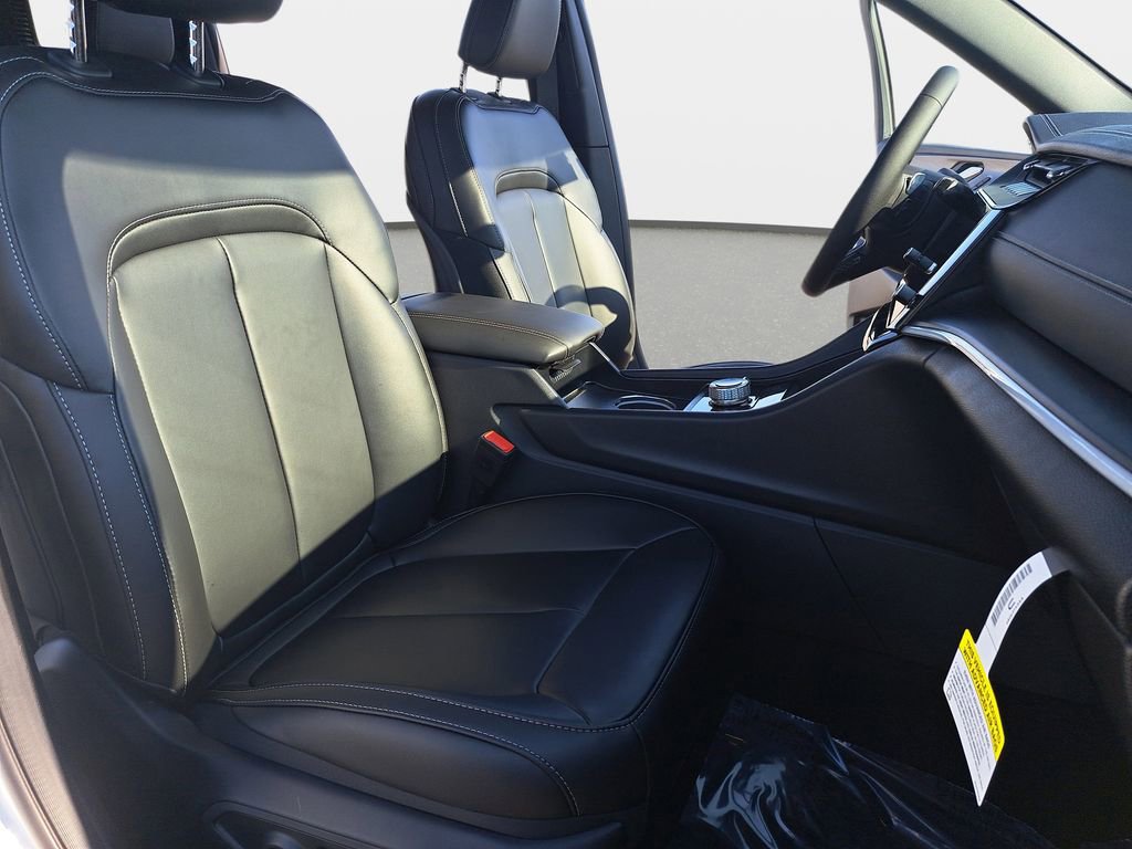 New 2026 Jeep Grand Cherokee L Limited image 10