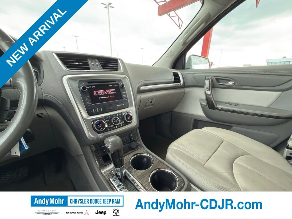 Used 2015 GMC Acadia SLT image 17