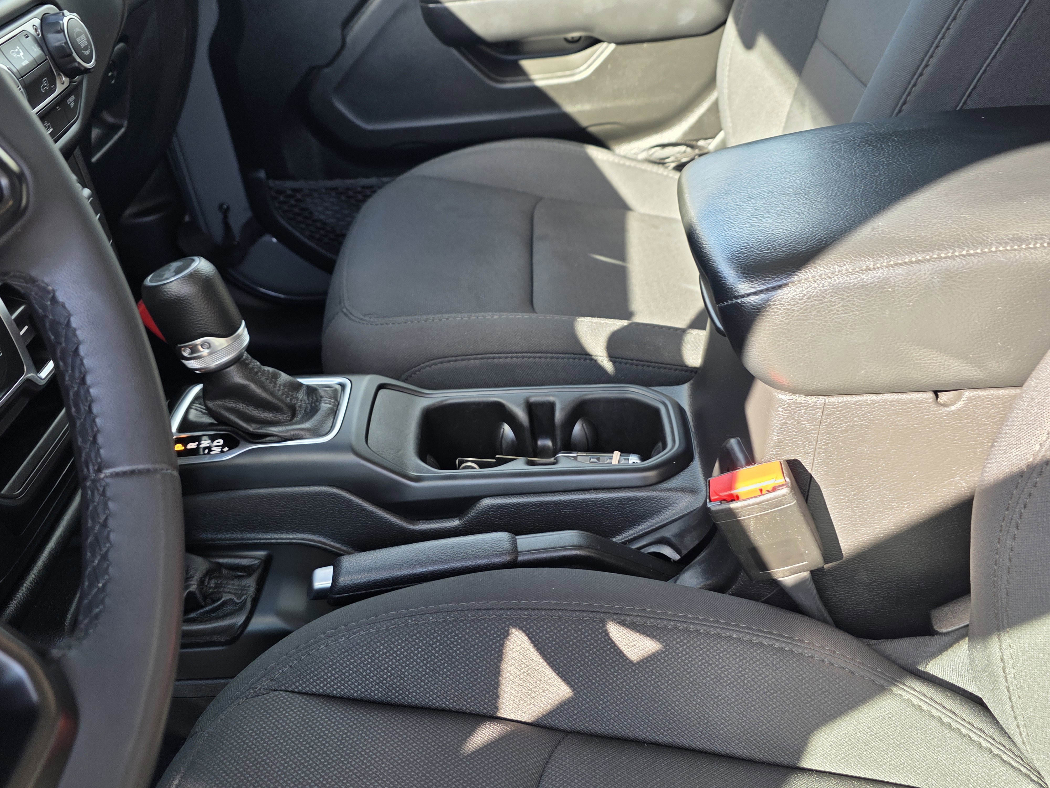 Certified 2023 Jeep Wrangler Unlimited image 13