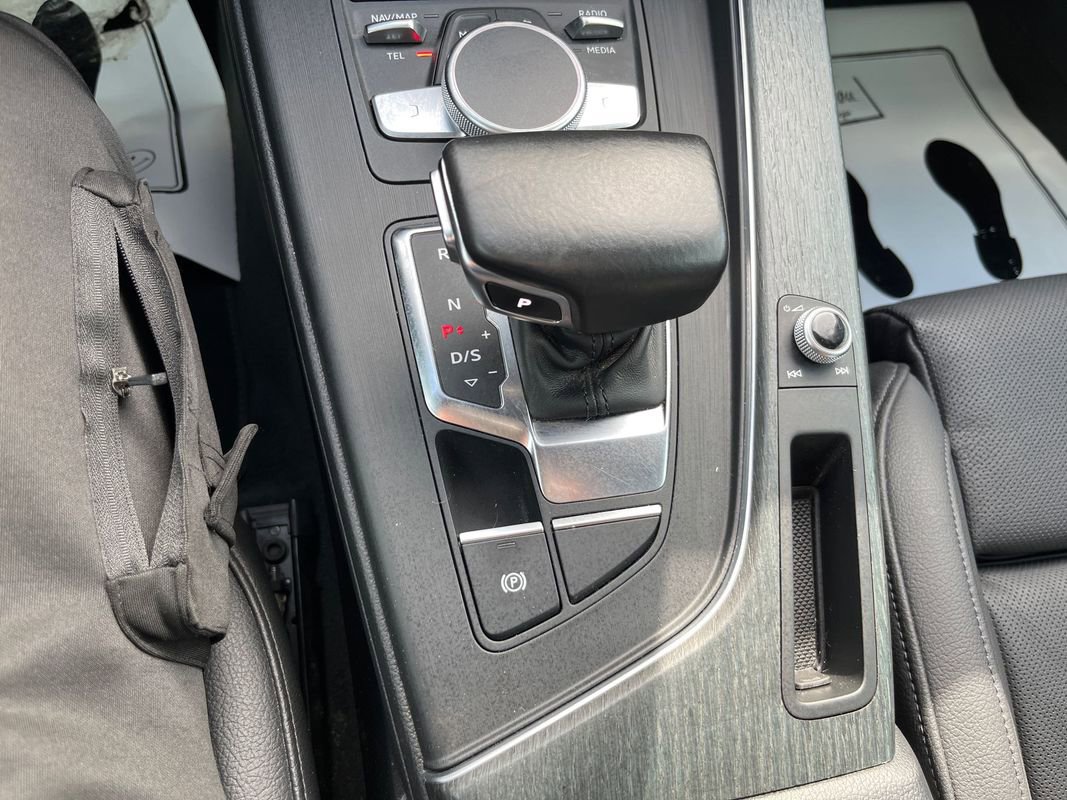 Used 2017 Audi A4 2.0T Prestige w/ Prestige Package image 21