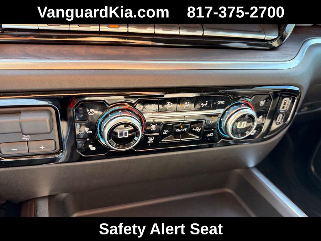 Used 2024 GMC Sierra 3500 SLT w/ SLT Convenience Package image 21