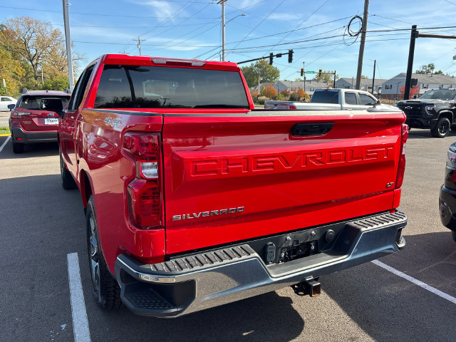 Used 2023 Chevrolet Silverado 1500 LT AWD/4WD image 6