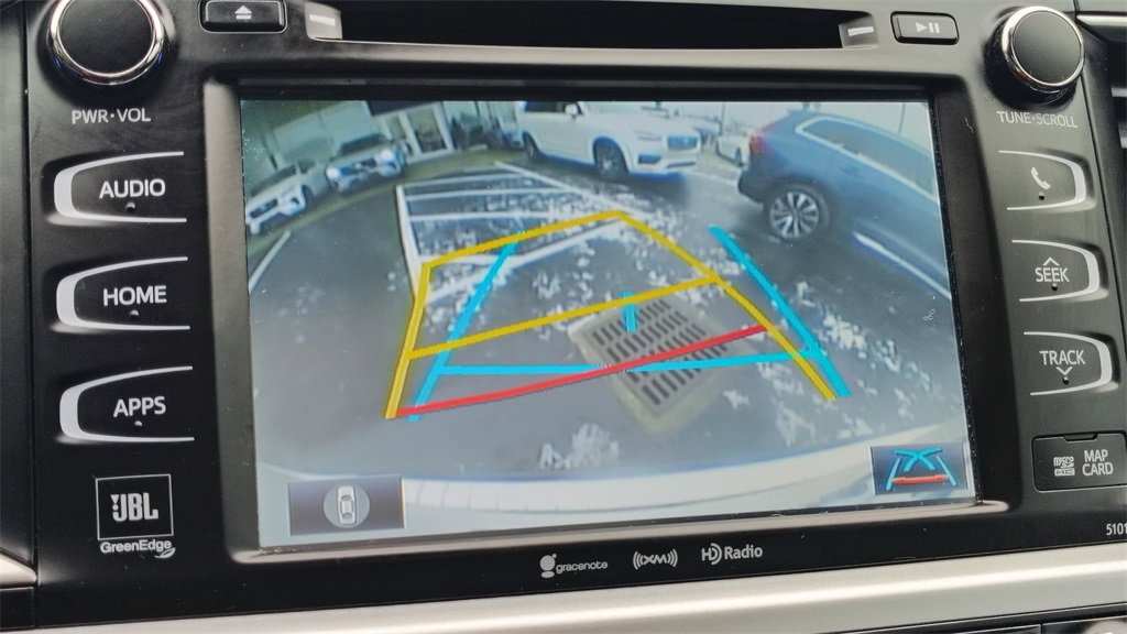 Used 2018 Toyota Highlander Limited Platinum image 21