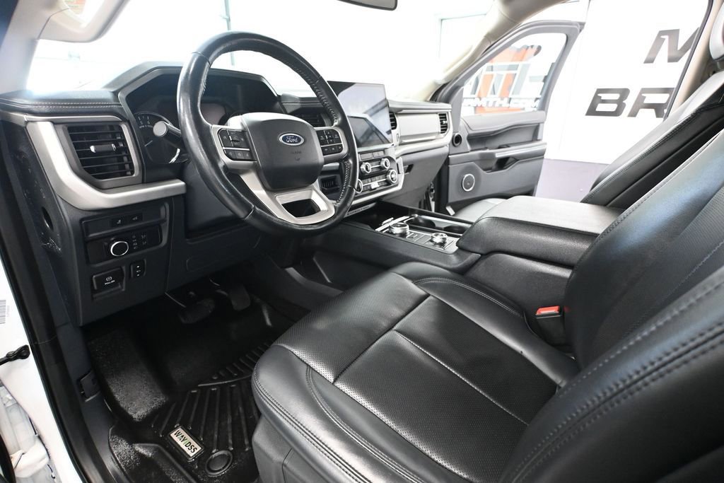 Used 2022 Ford Expedition Max XLT AWD/4WD image 23