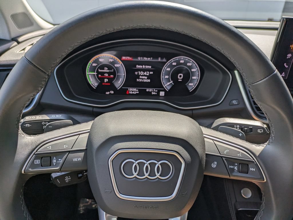 Used 2025 Audi Q5 e Premium Plus w/ Premium Plus Package AWD/4WD image 24