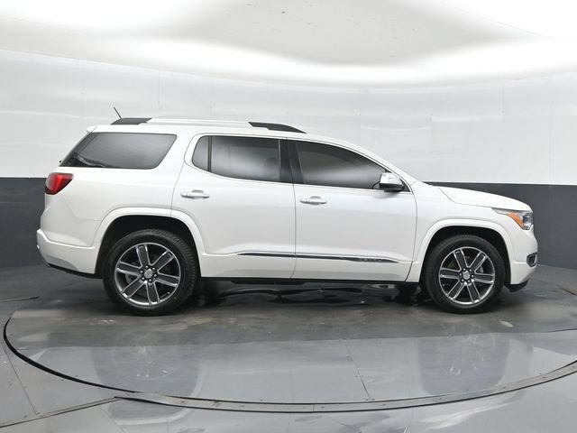 Used 2019 GMC Acadia Denali w/ Technology Package FWD image 7