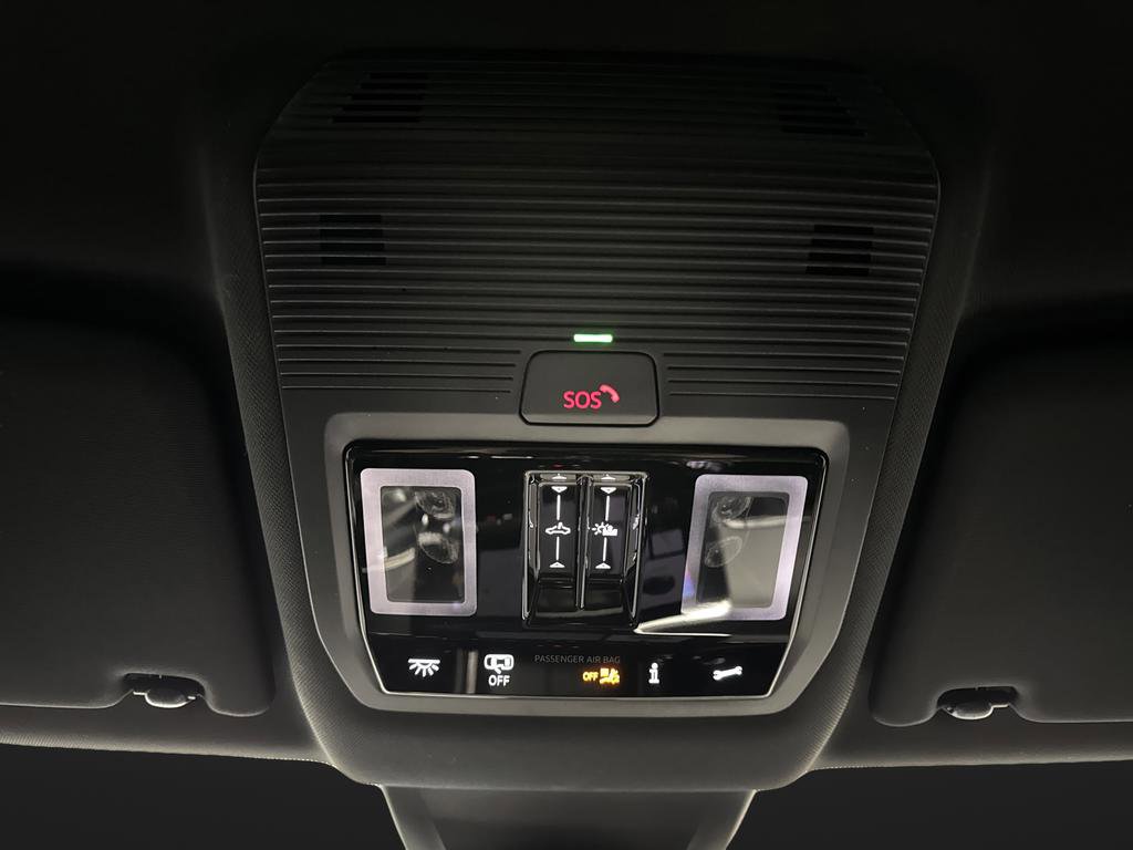 Used 2024 Volkswagen Atlas Cross Sport SEL R-Line image 26