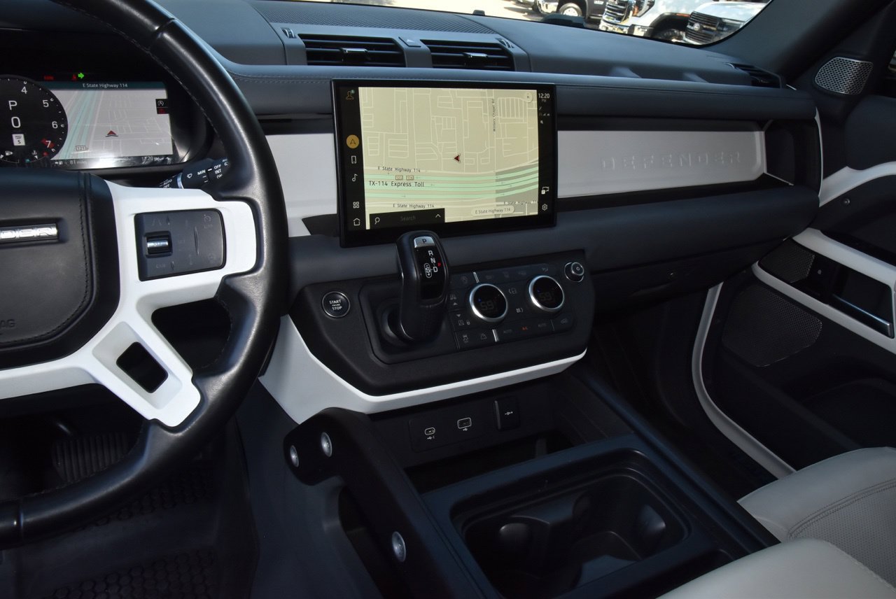 Used 2023 Land Rover Defender 130 First Edition AWD/4WD image 27